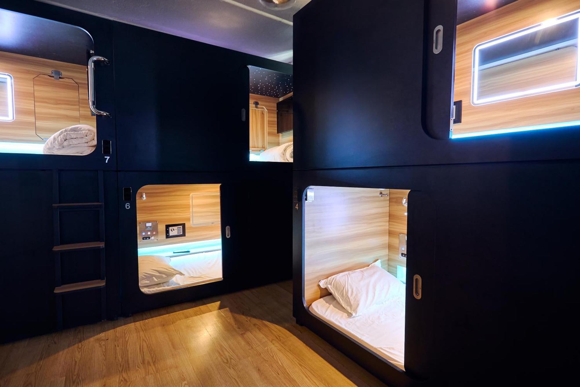 Pod Hotel Montreal Luaran gambar